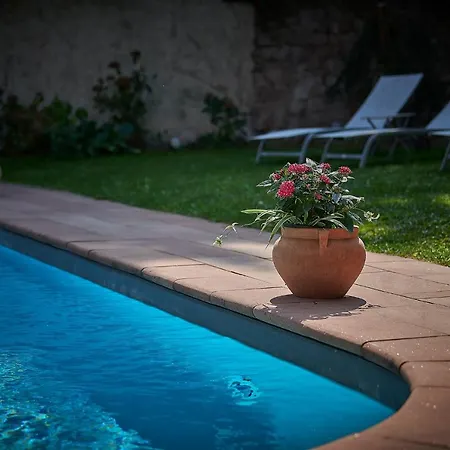 Peche De Vigne & Hotel 3*