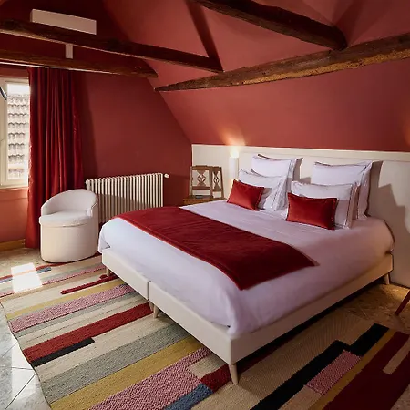 Peche De Vigne & ホテル