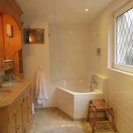 Peche De Vigne & ホテル