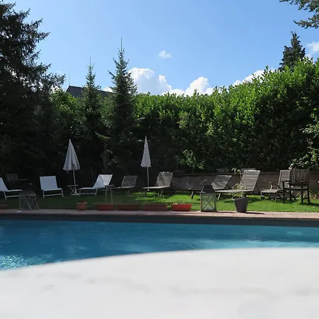 ホテル Peche De Vigne & 3*