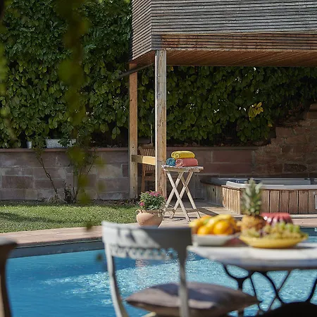 ホテル Peche De Vigne & 3*