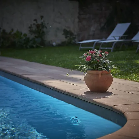 Peche De Vigne & ホテル