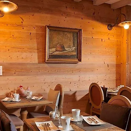 Peche De Vigne Restaurant & Hotel